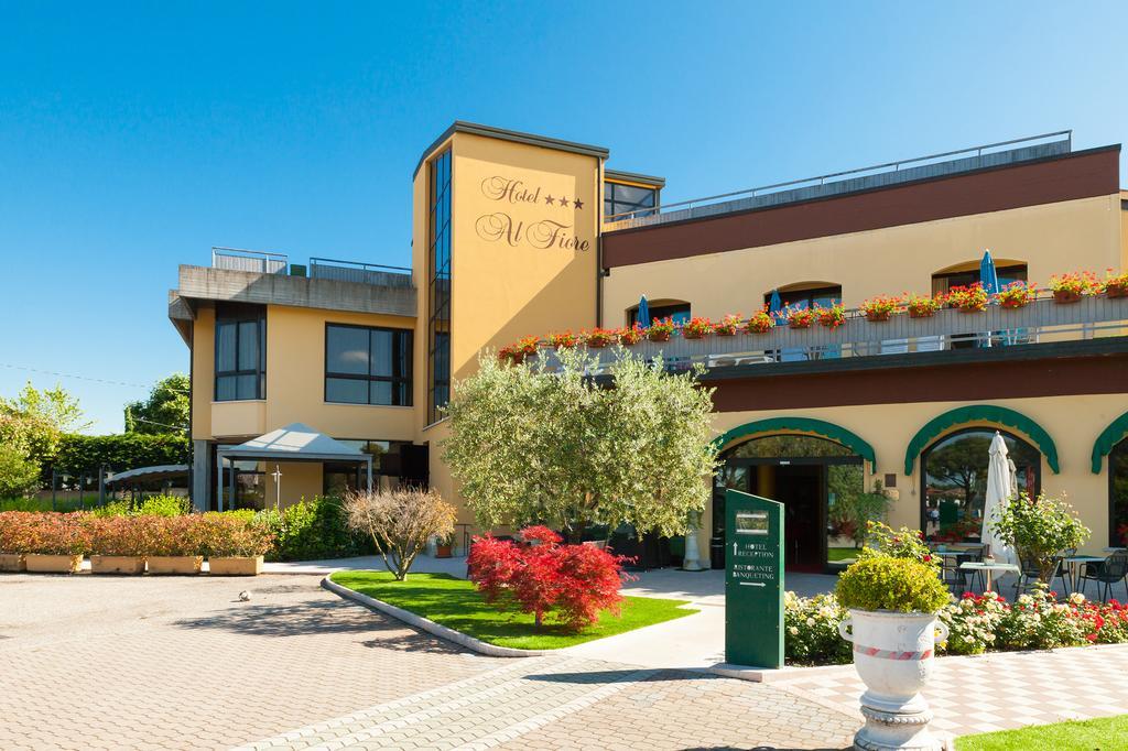 Hotel Ristorante Al Fiore Песк'єра-дель-Гарда Екстер'єр фото